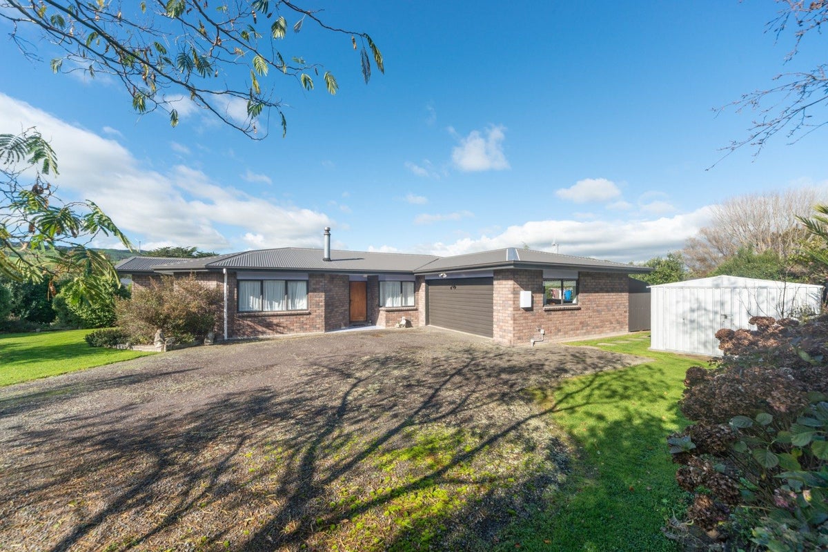 7 Wyndham street, Ashhurst, Palmerston North - Carousel 2