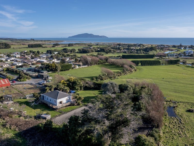 98 Rangiuru Road, Otaki Beach, Otaki - Carousel 1