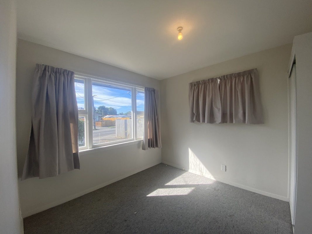 12 Niagara Street, Wainoni, Christchurch - Carousel 2