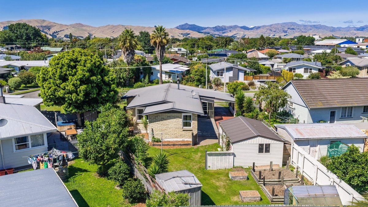 2 Collett Place, Riversdale, Blenheim - Carousel 25