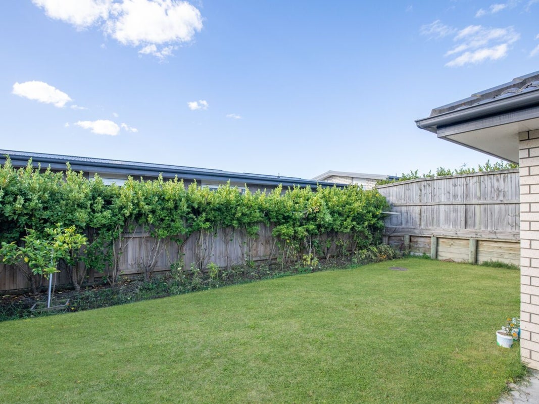 26 North Ridge Drive, Rototuna North, Hamilton - Carousel 12