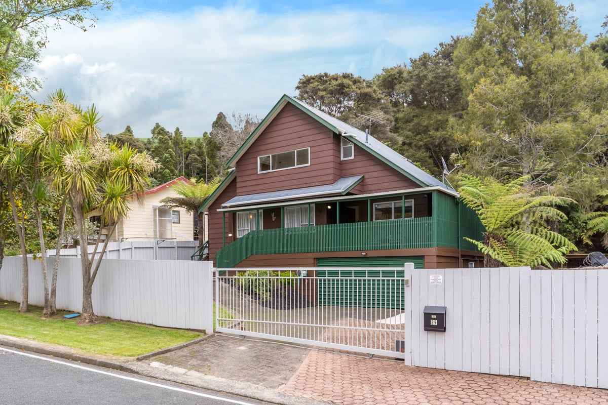 29 Wirihana Road, Titirangi, Auckland - Carousel 1