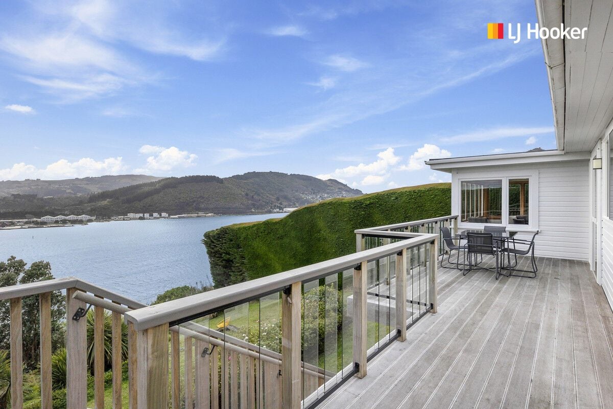 6 Shandon Road, Vauxhall, Dunedin - Carousel 1