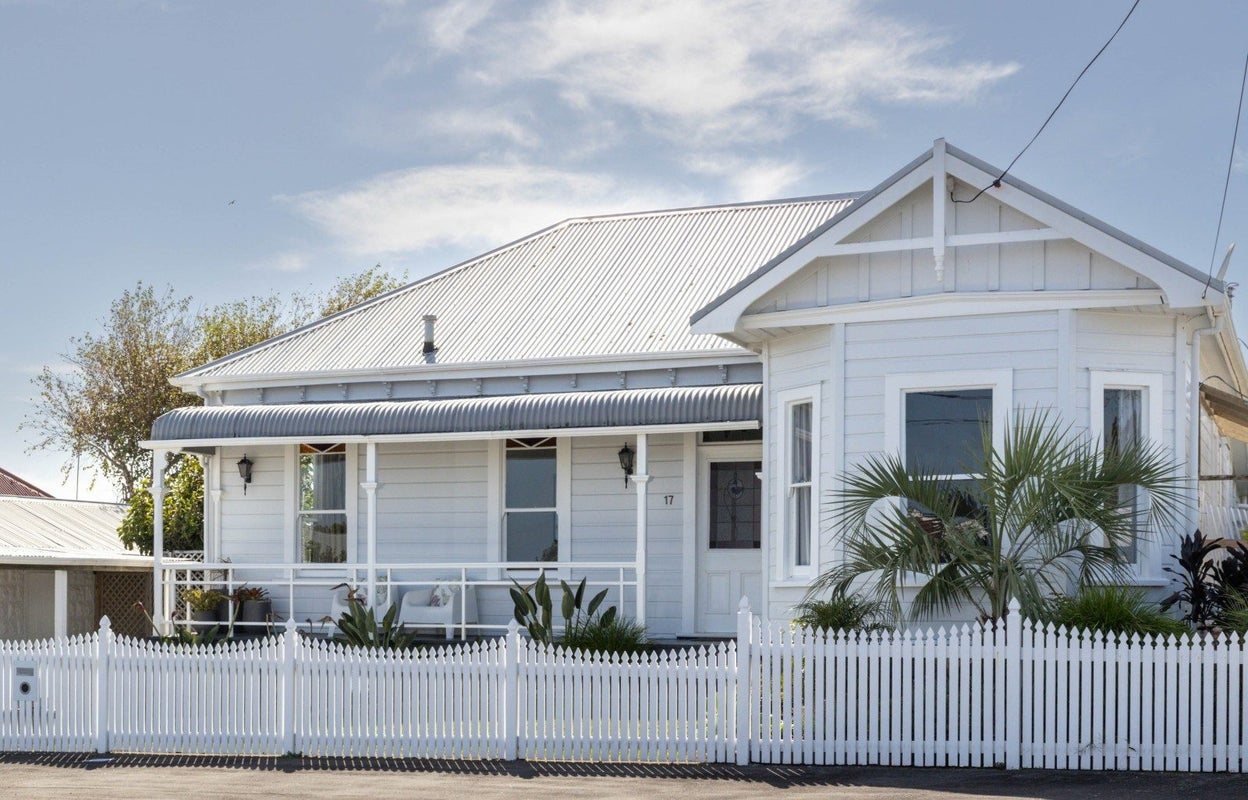 17 Kowhai Street, Strandon, New Plymouth - Carousel 1