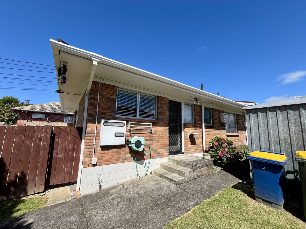 1/101 Mcleod Road, Te Atatu South, Auckland - Carousel 11