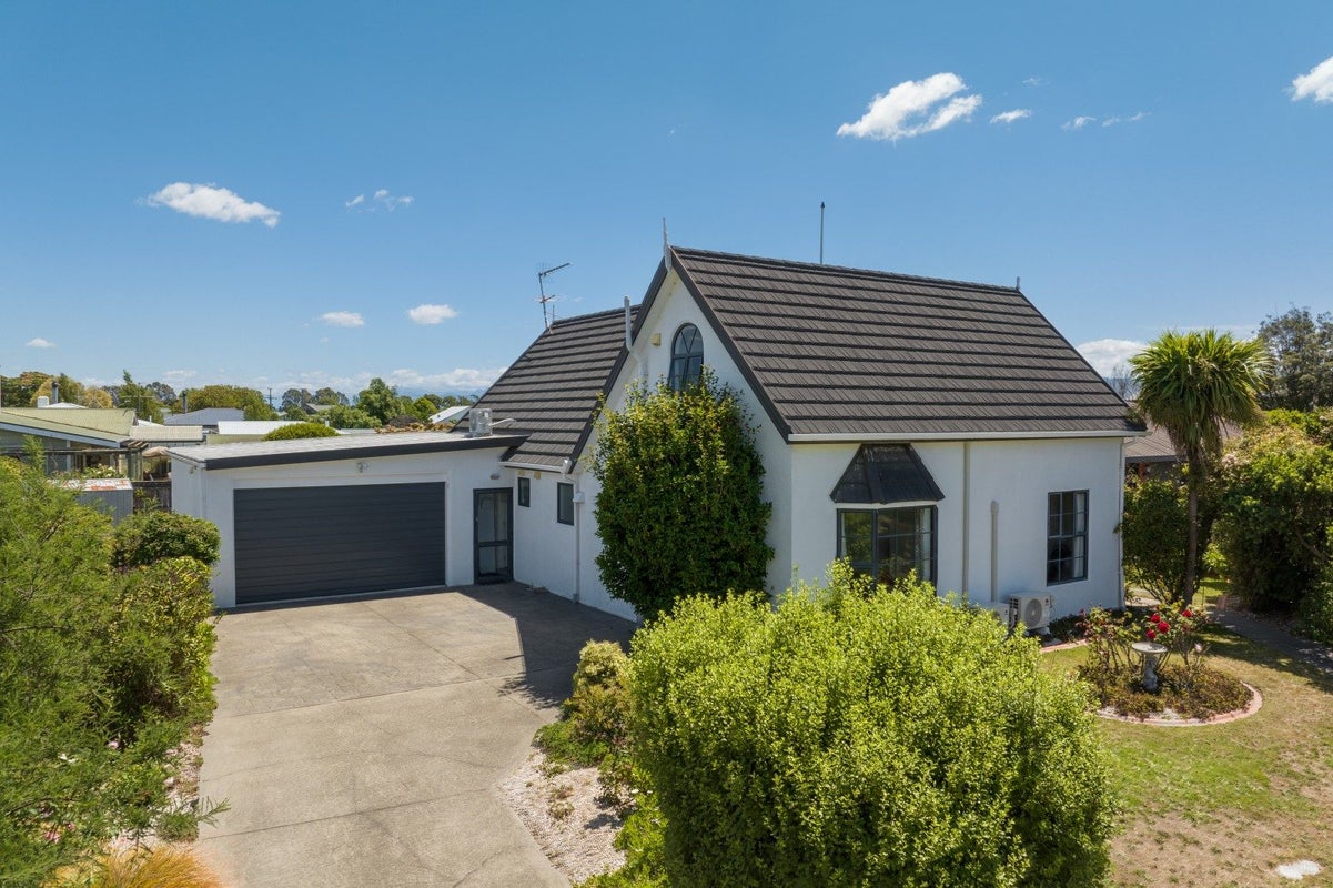 15 Page Street, Redwoodtown, Blenheim - Carousel 21