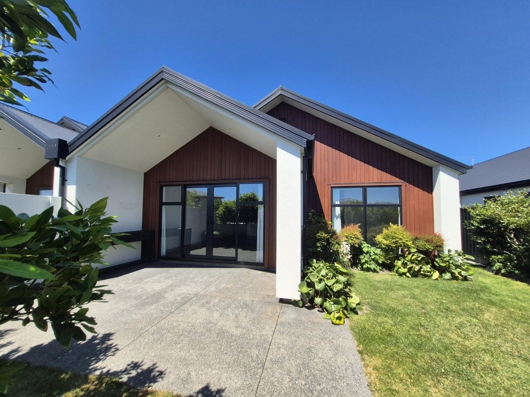 5 Earhart Lane, Wigram, Christchurch - Carousel 1