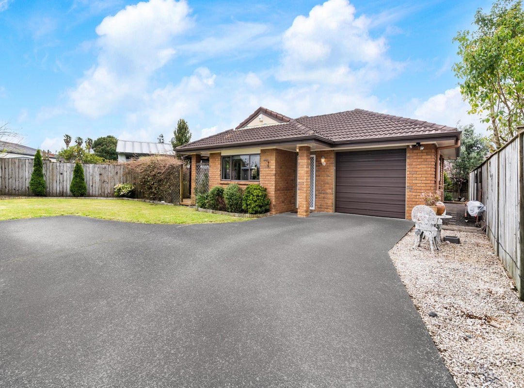 291 Mahia Road, Weymouth, Auckland - Carousel 1