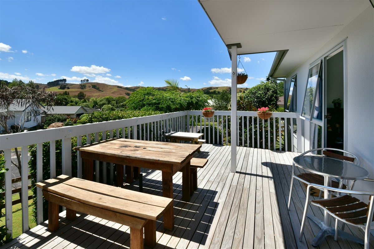 1 Kassa Rise, Helensville, Helensville - Carousel 2