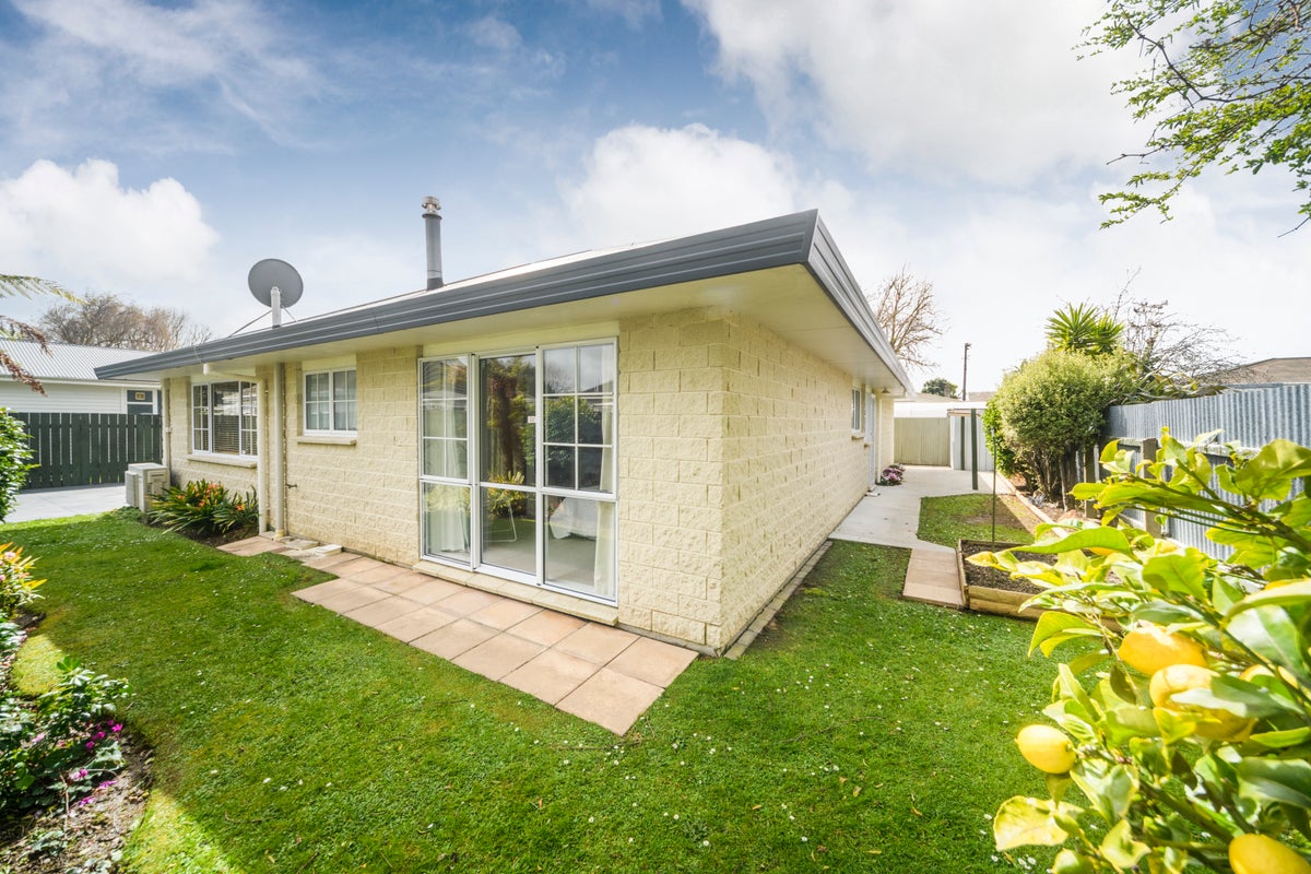 68A Ferguson Street, Awapuni, Palmerston North - Carousel 24