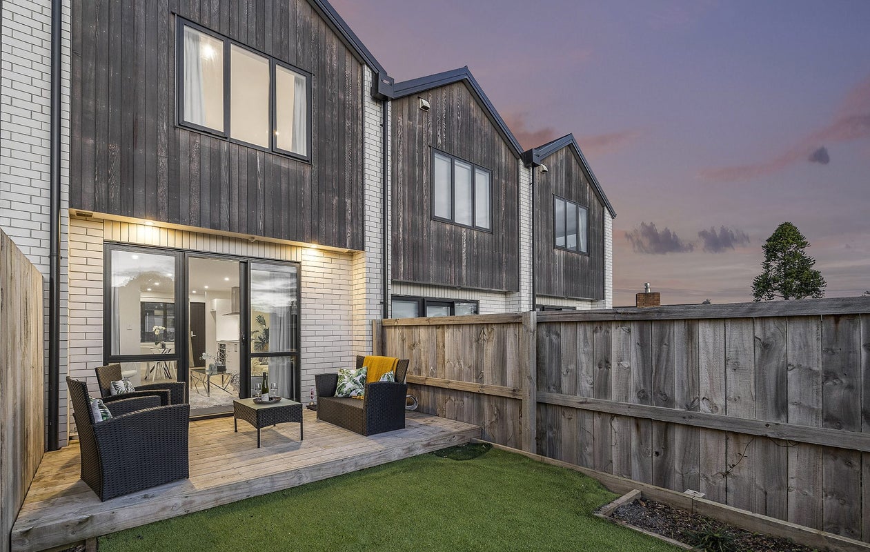 2C Bertrand Road, Mount Wellington, Auckland - Carousel 1
