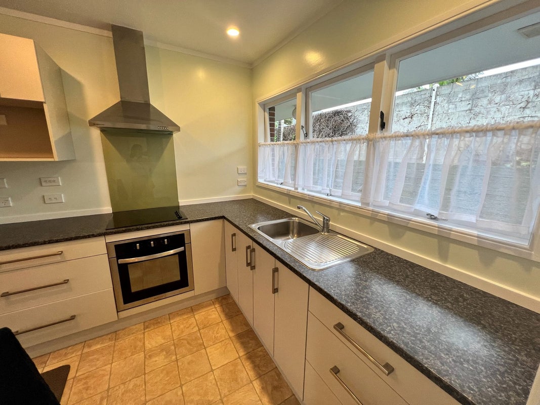 6/9 Macmurray Road, Remuera, Auckland - Carousel 2