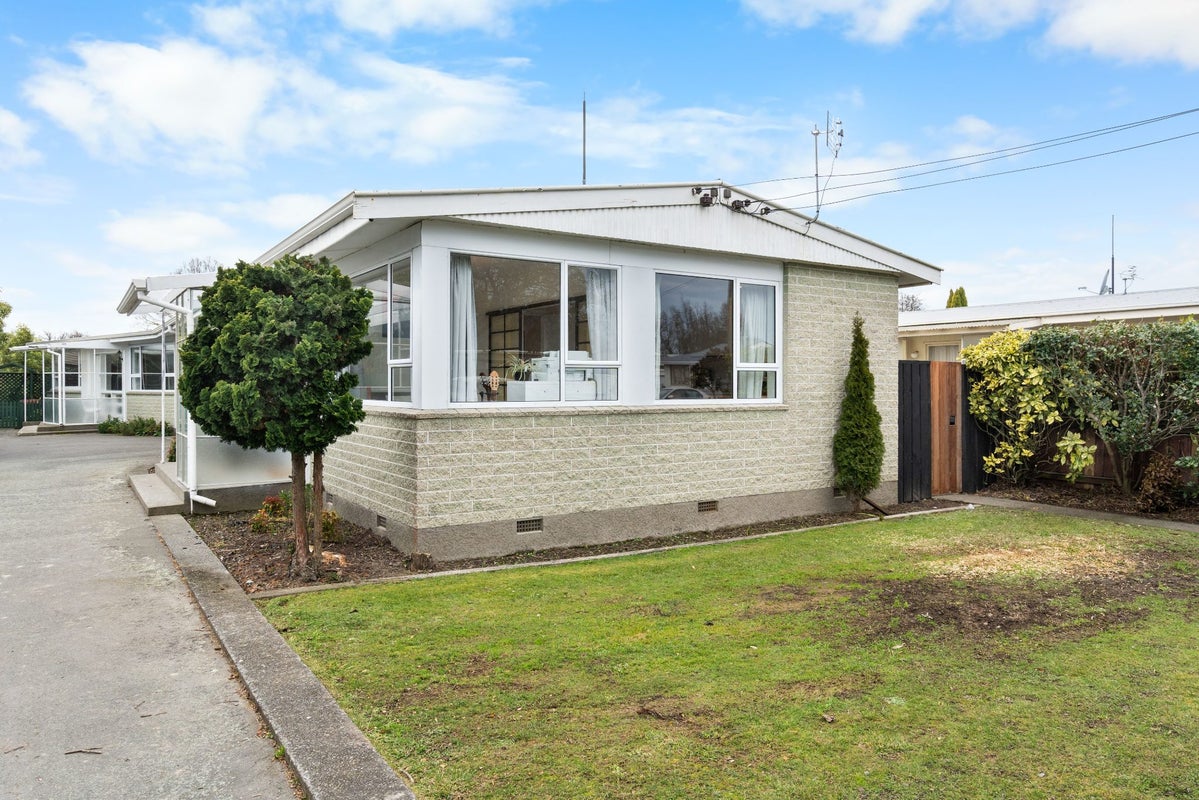 1/33 Prestons Road, Redwood, Christchurch - Carousel 1