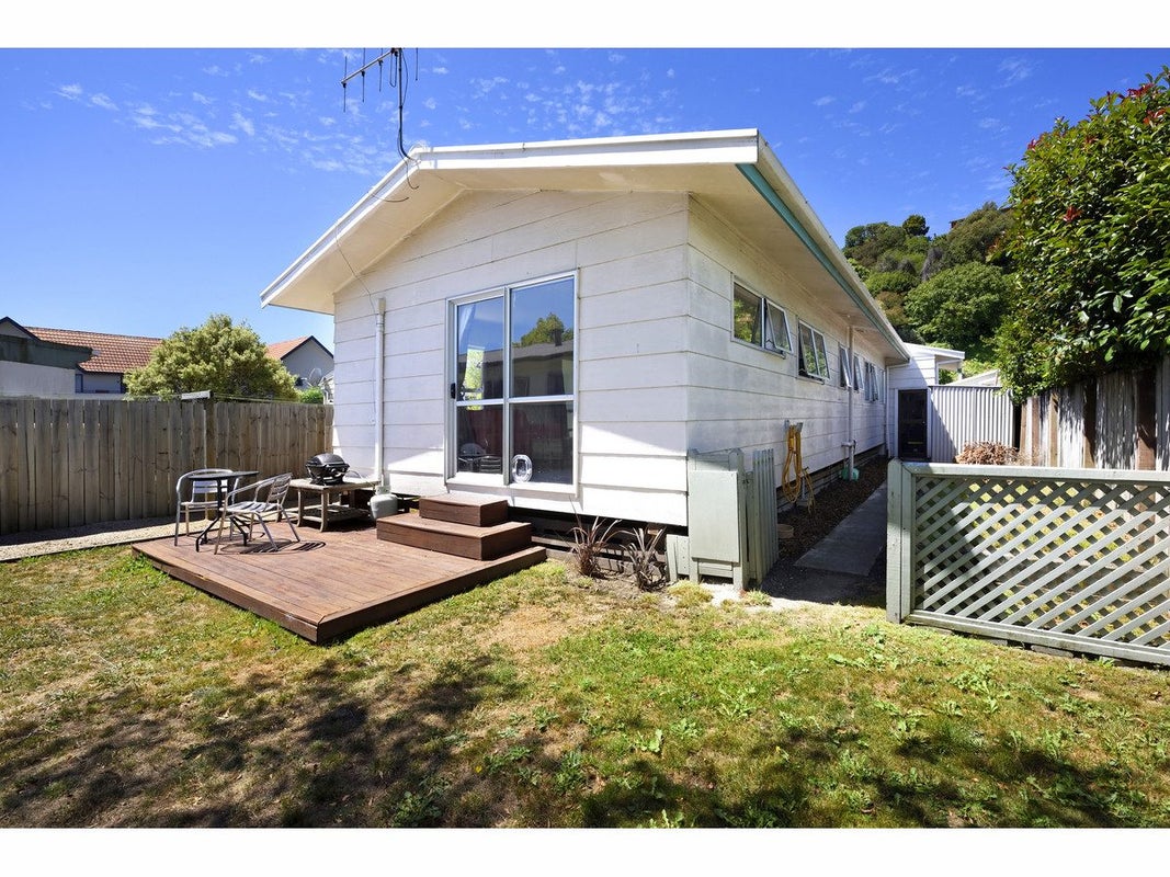 2/184 Tahunanui Drive, Tahunanui, Nelson - Carousel 1
