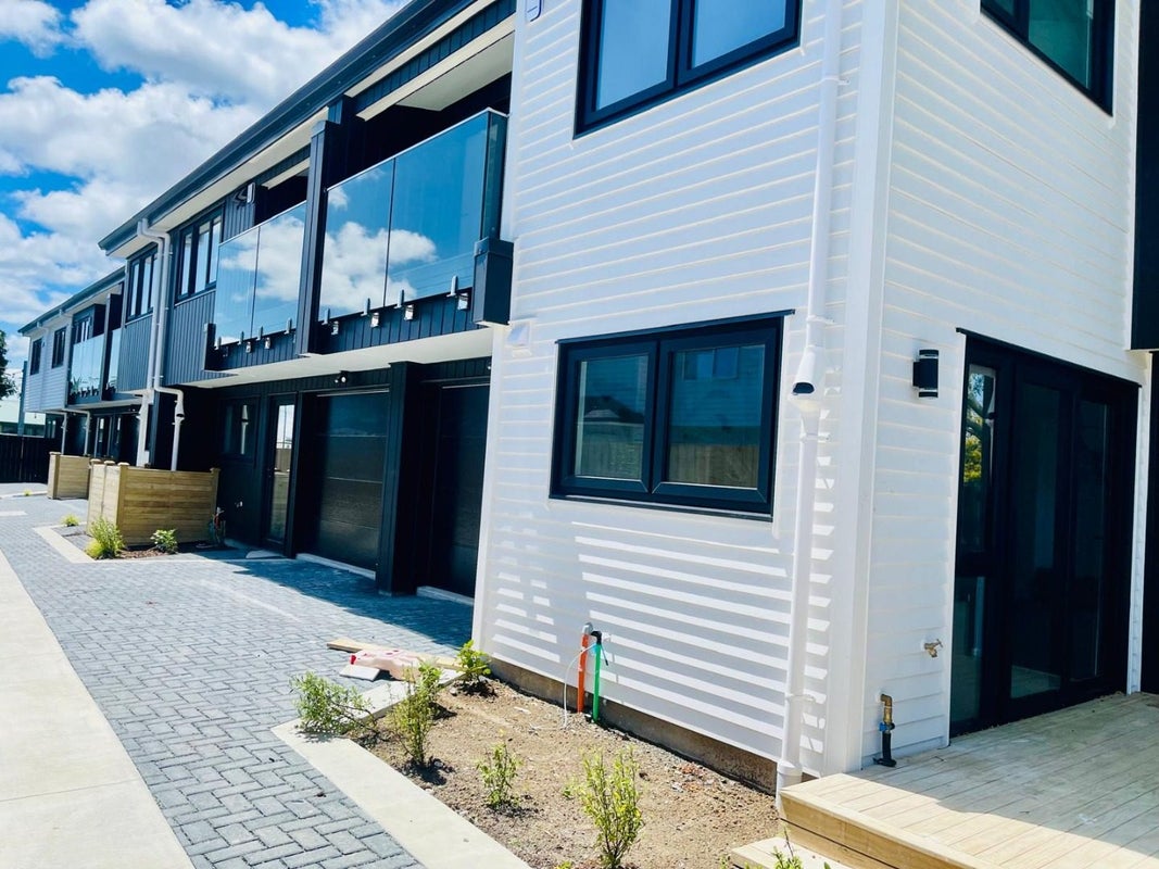 104 Gloucester Road, Manurewa, Auckland - Carousel 1
