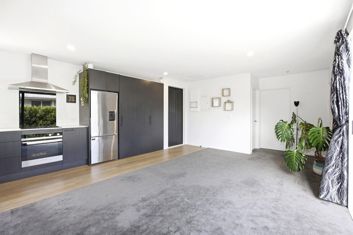 4/502 Armagh Street, Linwood, Christchurch - Carousel 2