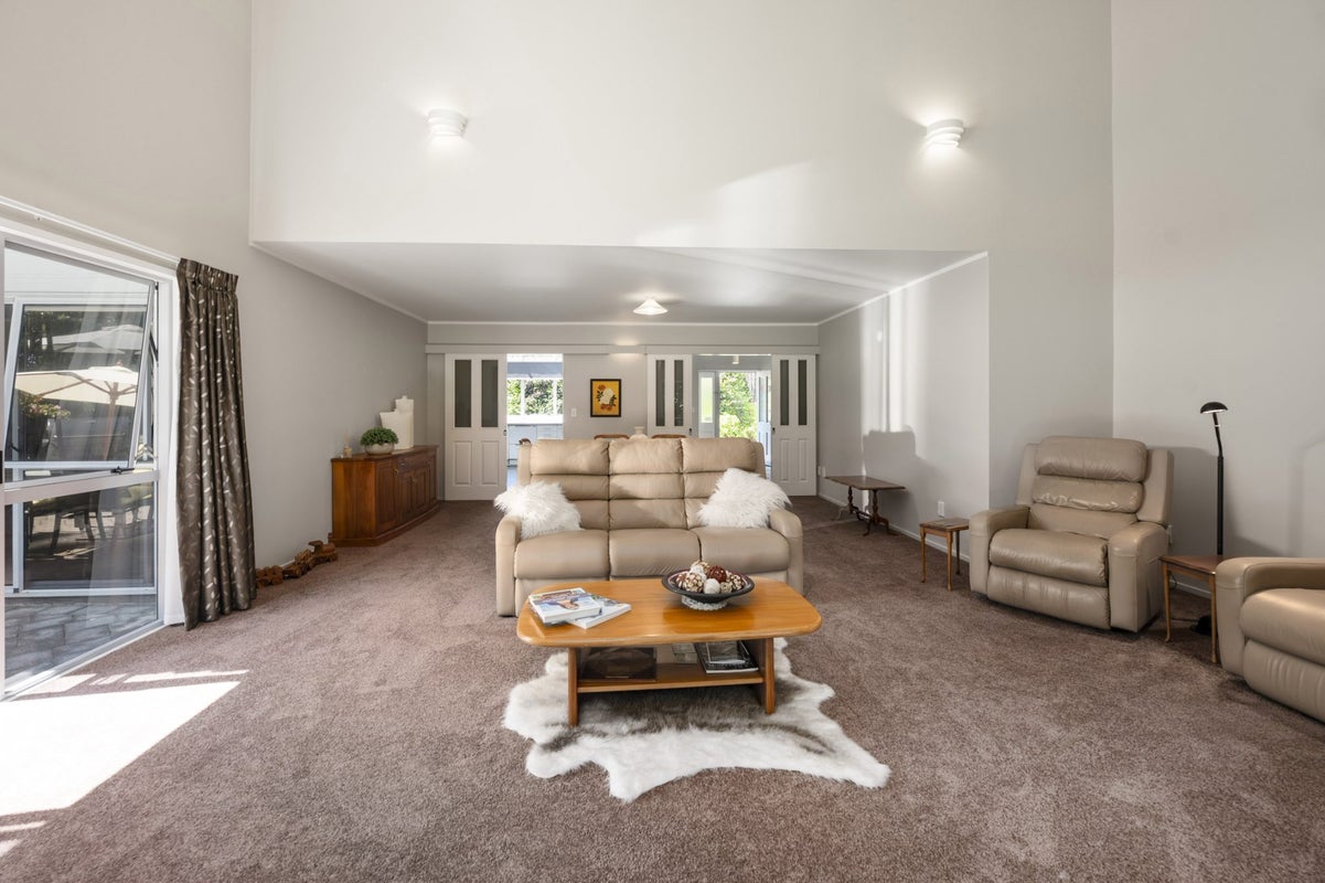33 Grand Vue Road, Kawaha Point, Rotorua - Carousel 2