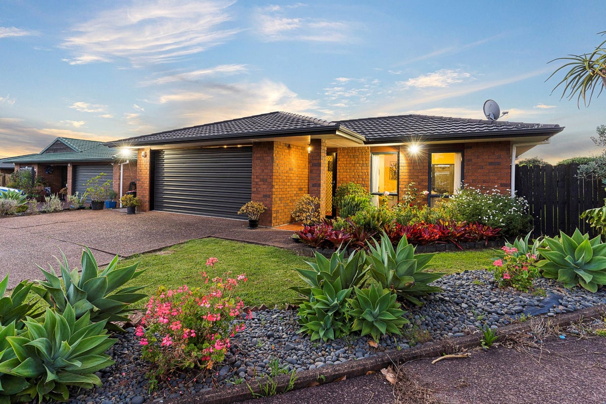 26 Farmdale Court, Flat Bush, Auckland - Carousel 23