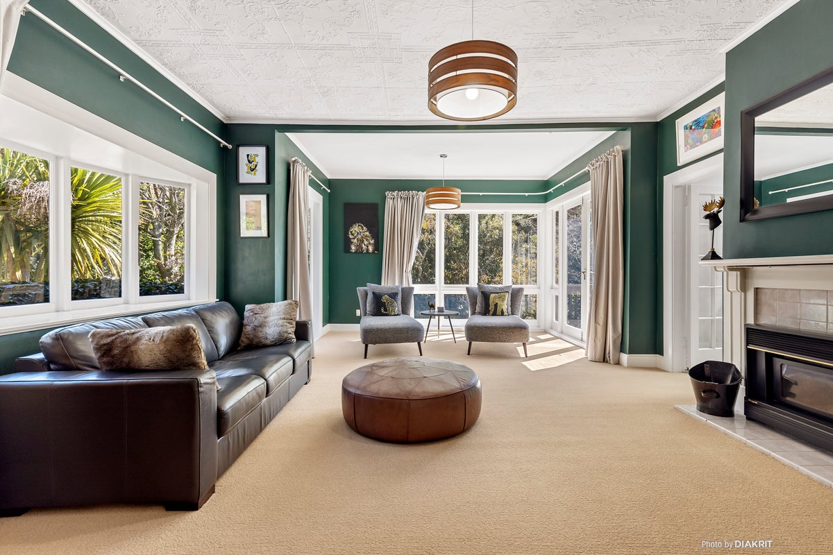 2 Oban Street, Wadestown, Wellington - Carousel 2