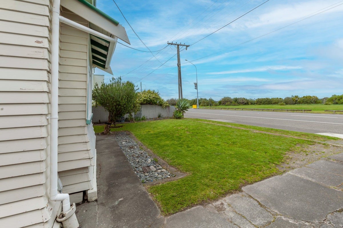 73 Meeanee Quay, Westshore, Napier - Carousel 26