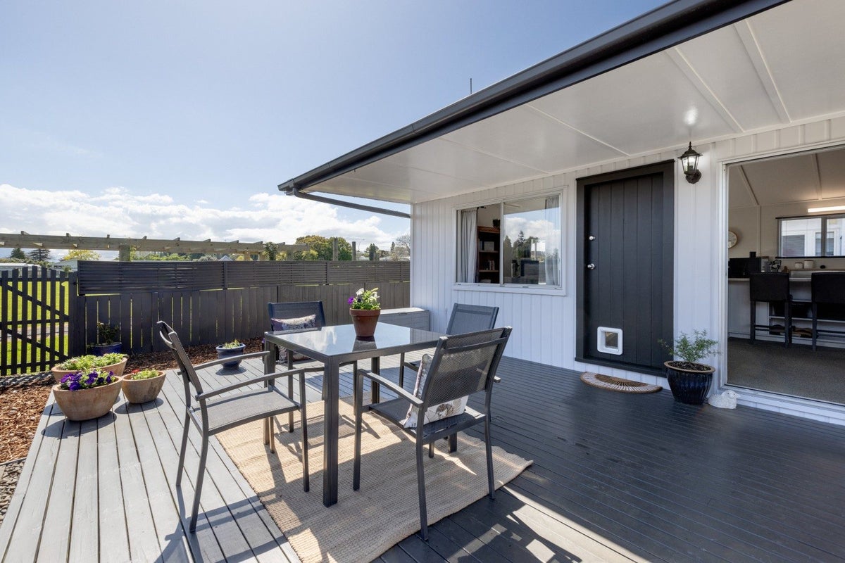 78B Otumoetai Road, Judea, Tauranga - Carousel 1