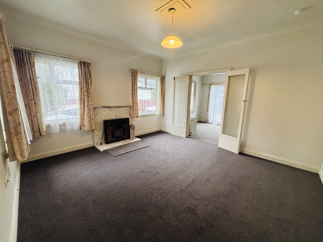 11 Tory Street, Maitai, Nelson - Carousel 2