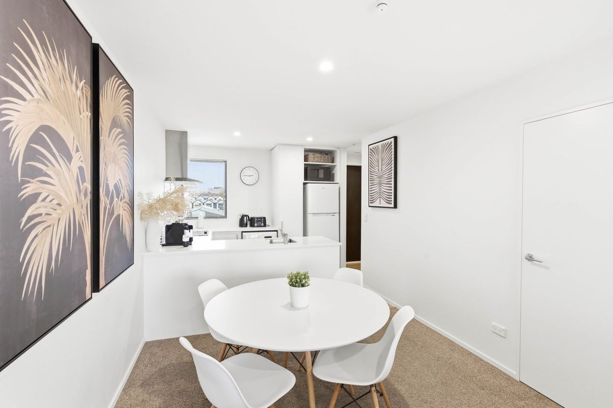 211/118 Salisbury Street, Christchurch Central, Christchurch - Carousel 2