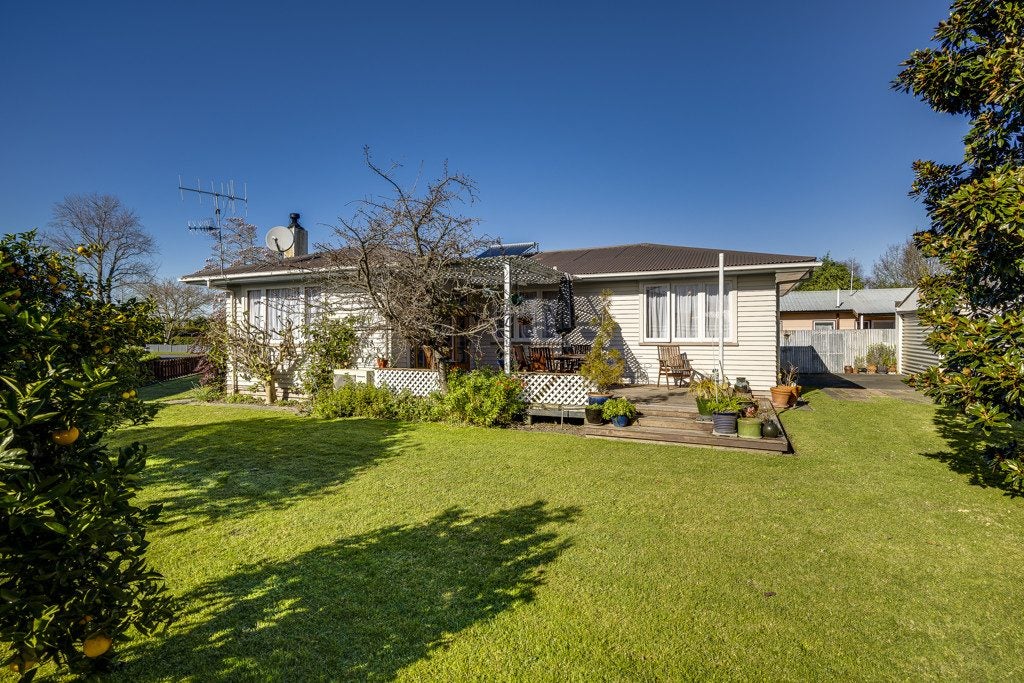 15 Trent Street, Taradale, Napier - Carousel 2