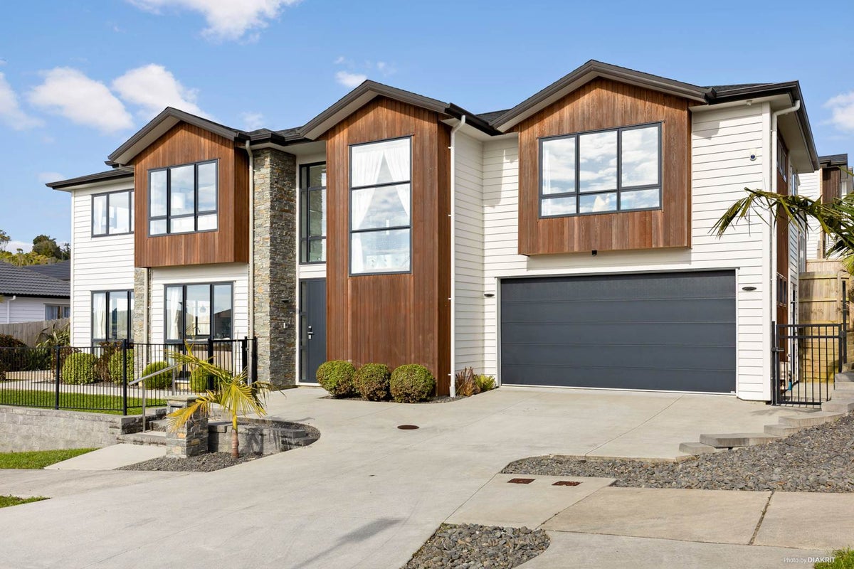 24 Kilcooley Road, Flat Bush, Auckland - Carousel 2