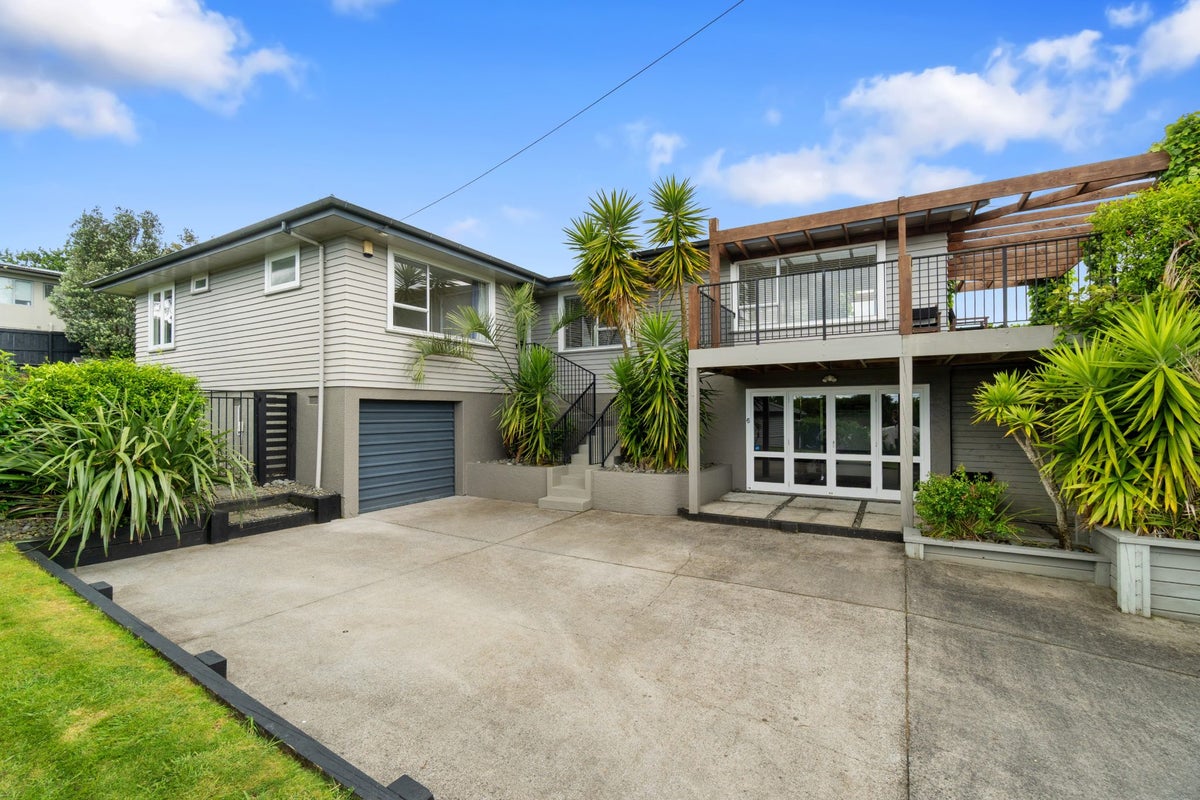 6 Charles Crescent, Beerescourt, Hamilton - Carousel 1