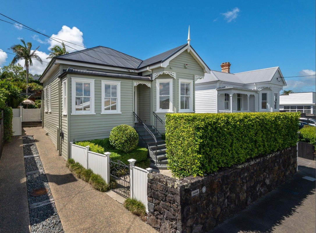12 Peel Street, Westmere, Auckland - Carousel 1