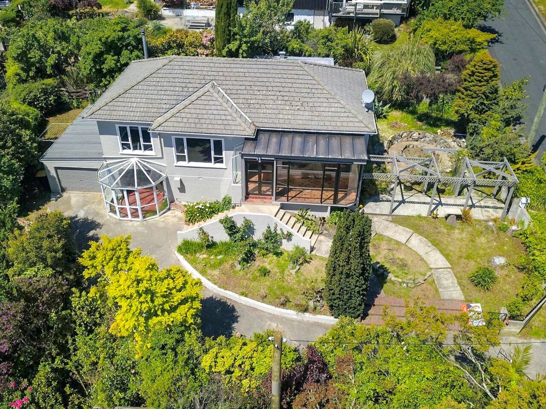 11A Howard Street, Macandrew Bay, Dunedin - Carousel 2