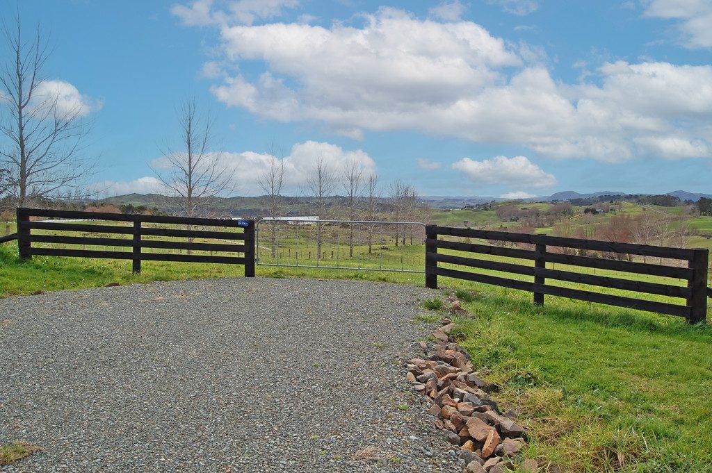 54 Rangiora Road, Kaiwaka - Carousel 1