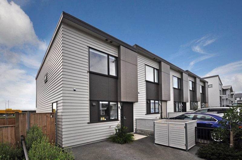 10 Kamana Road, Flat Bush, Auckland - Carousel 1