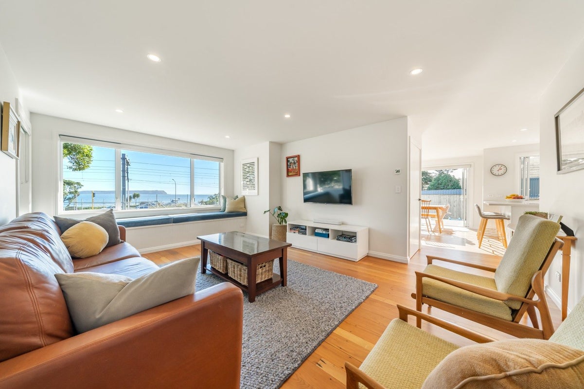 65A Steyne Avenue, Plimmerton, Porirua - Carousel 2