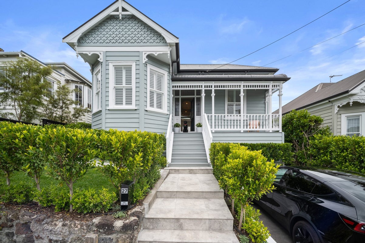 27 Shoal Bay Road, Devonport, Auckland - Carousel 1