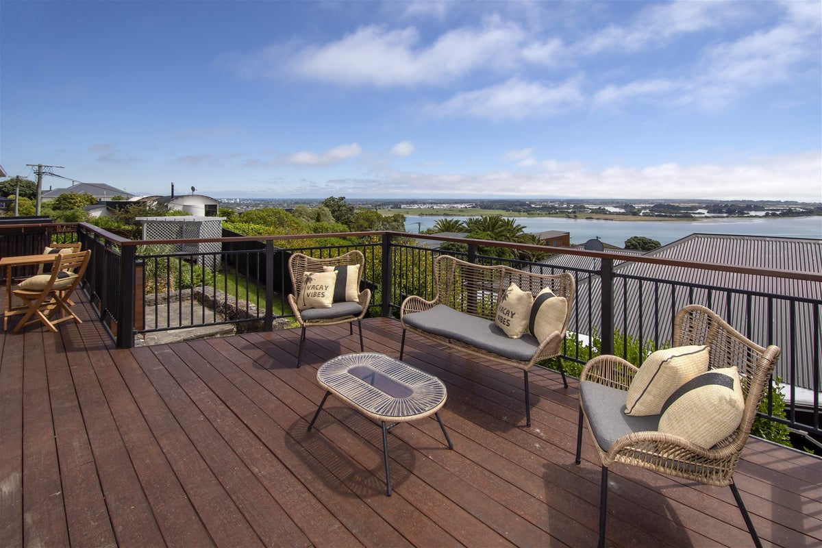 51 Marama Crescent, Mount Pleasant, Christchurch - Carousel 1