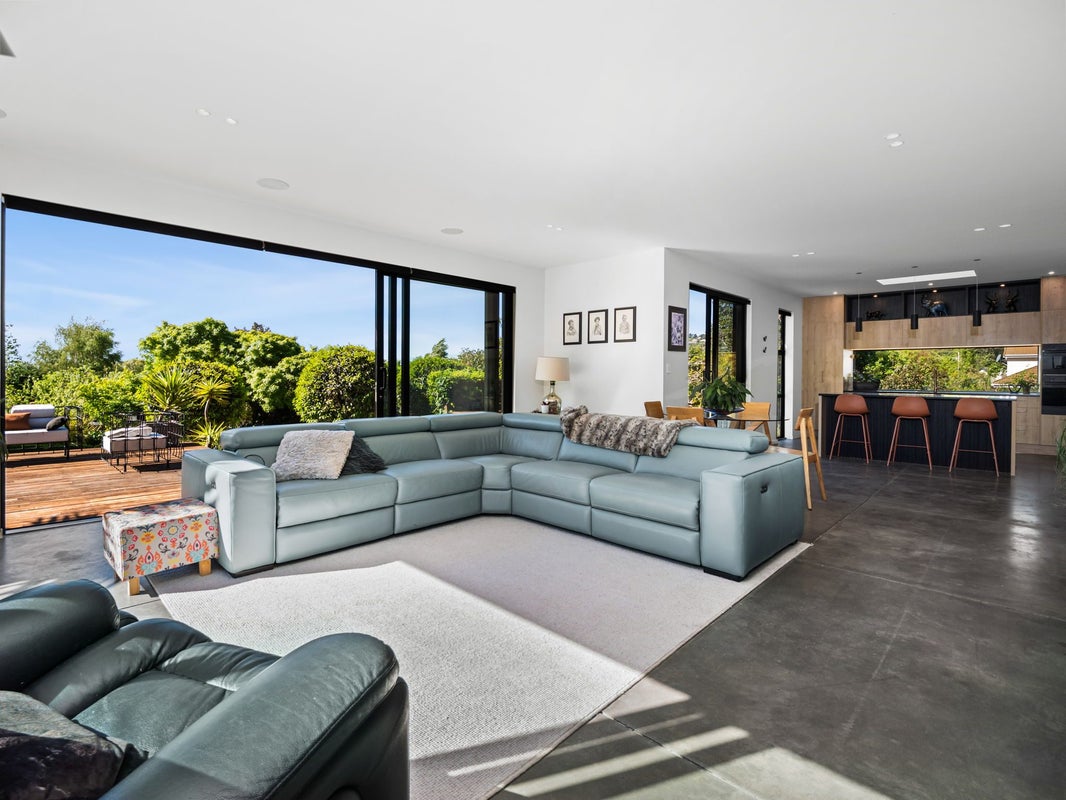 26 Horotane Valley Road, Heathcote Valley, Christchurch - Carousel 2