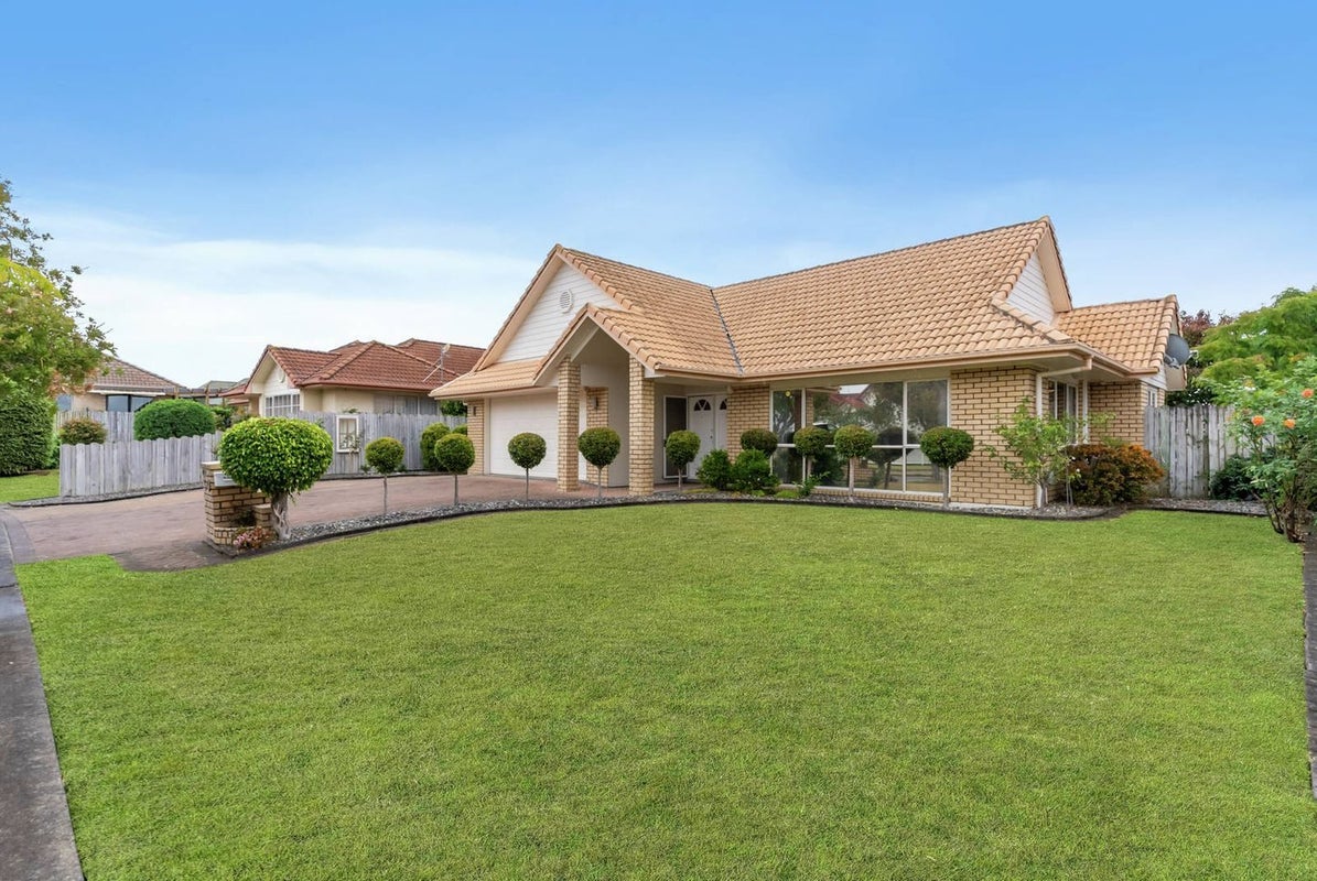 5 Casabella Court, Northpark, Auckland - Carousel 1