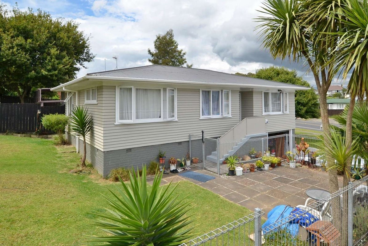 91 Mahia Road, Manurewa, Auckland - Carousel 1