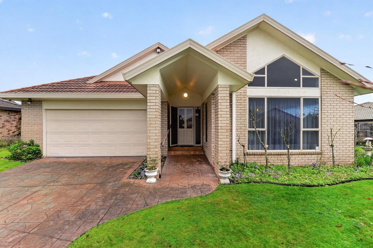 20 Glencoe Place, Grandview Heights, Hamilton, Waikato - Carousel 1