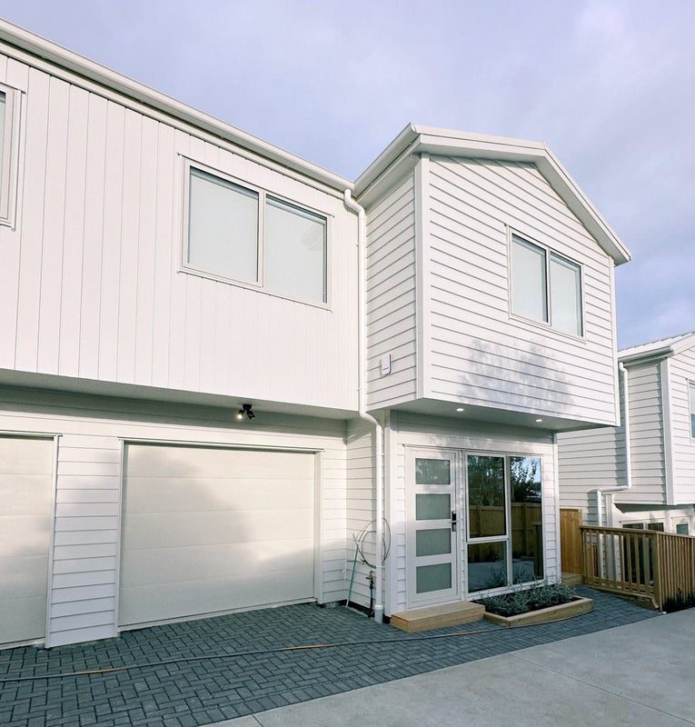 6B Law Street, Torbay, Auckland - Carousel 1