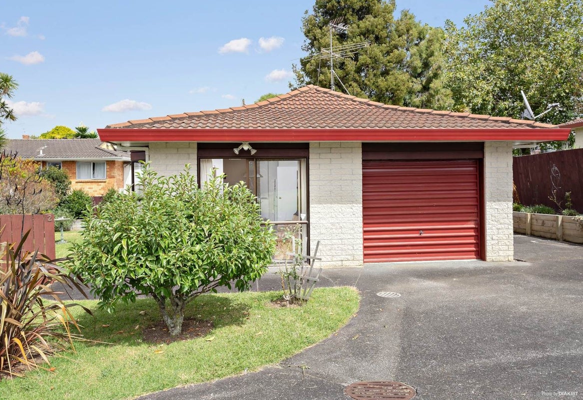 2/54 Nikau Street, New Lynn, Auckland - Carousel 11