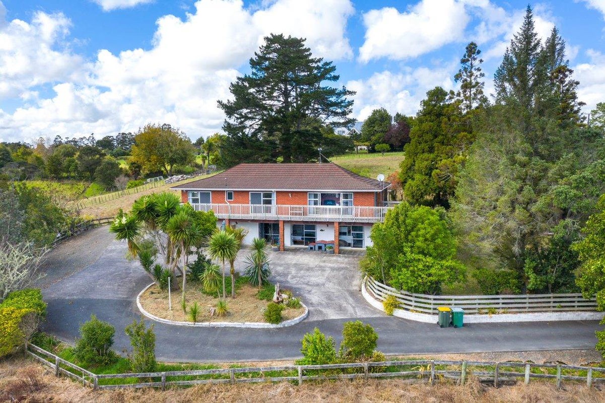58 Burns Lane, Kumeu - Carousel 1