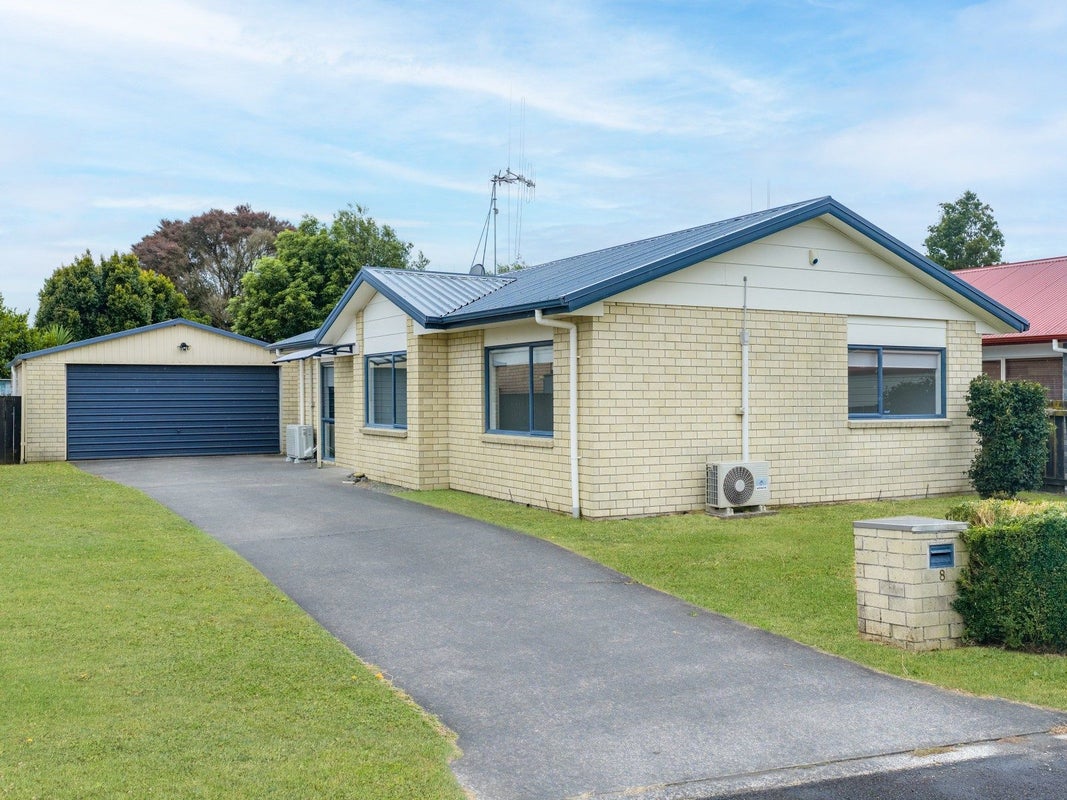 8 Harvard Court, Melville, Hamilton - Carousel 1