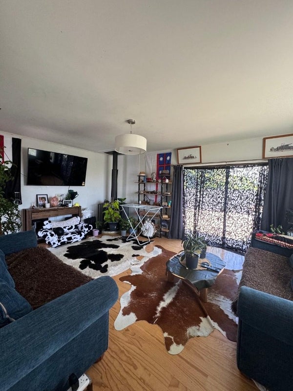 8 Kea Place, Mangere Bridge, Auckland - Carousel 1