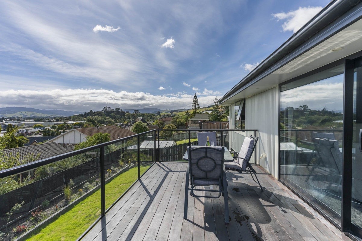 21 Braeside, Kinmont Park, Mosgiel - Carousel 2