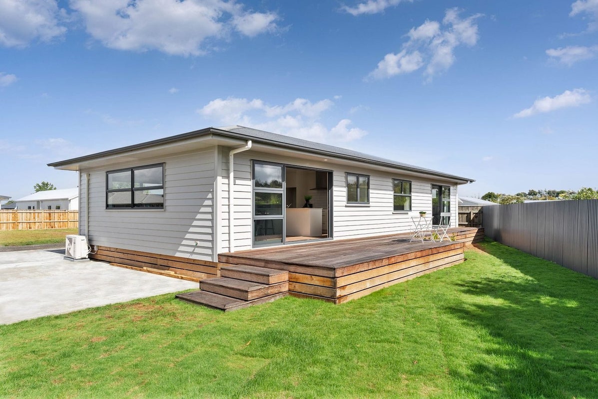 12 Market Street, Lansdowne, Masterton - Carousel 2