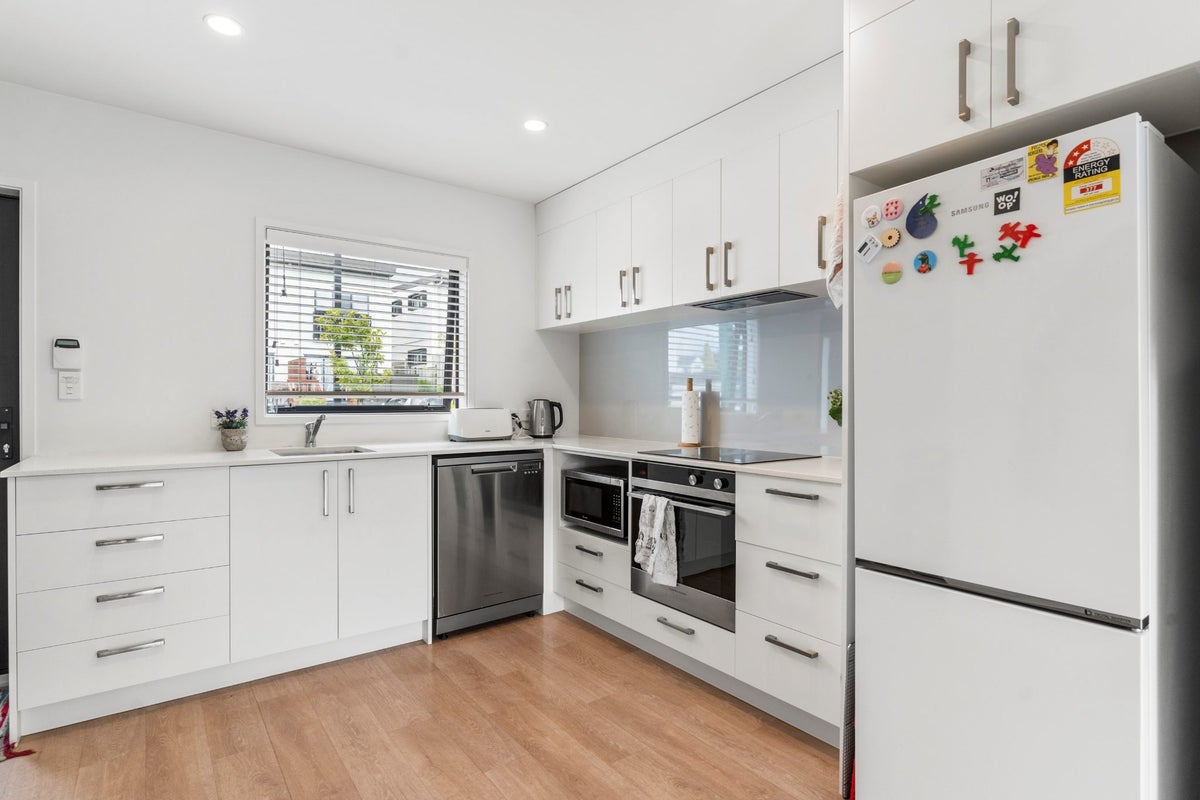 14 Tautaiao Lane, Papakura, Auckland - Carousel 2