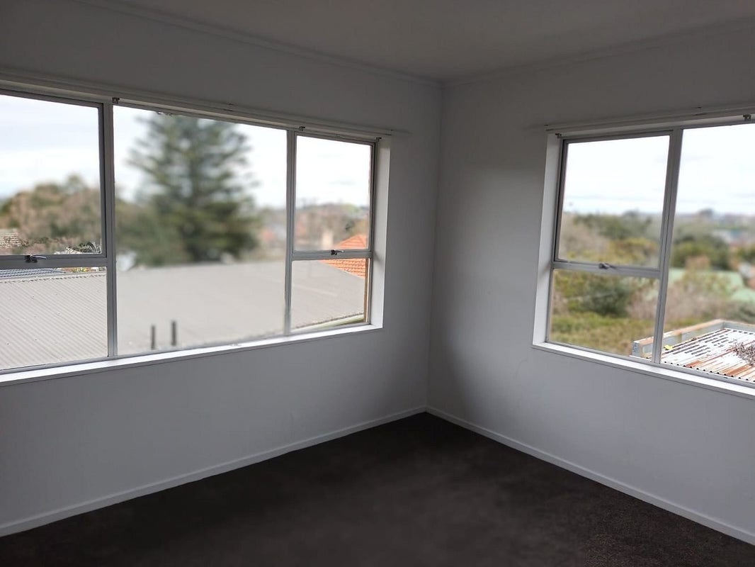 5/86 Owairaka Avenue, Owairaka, Auckland - Carousel 2